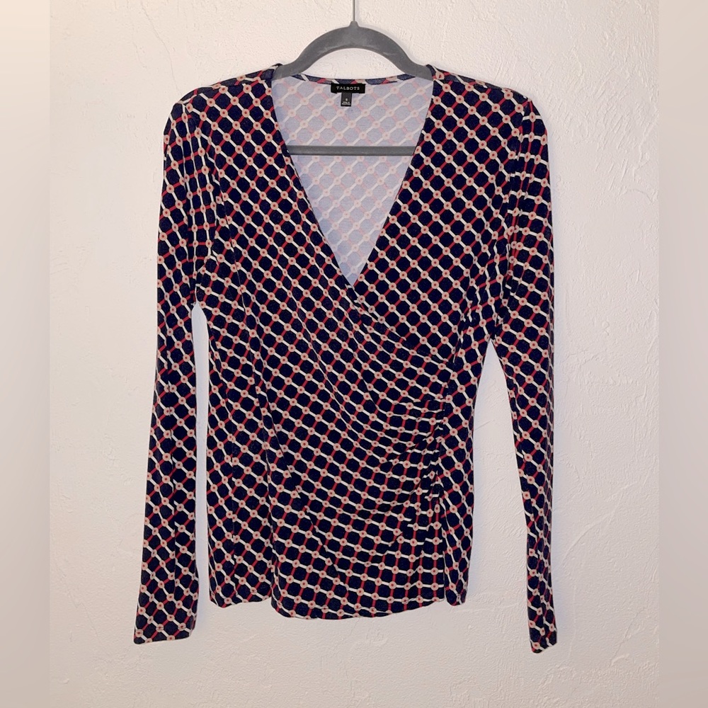 ❤️ Talbots - Patterned Wrap-Front Top - Size: S - Picture 5 of 7